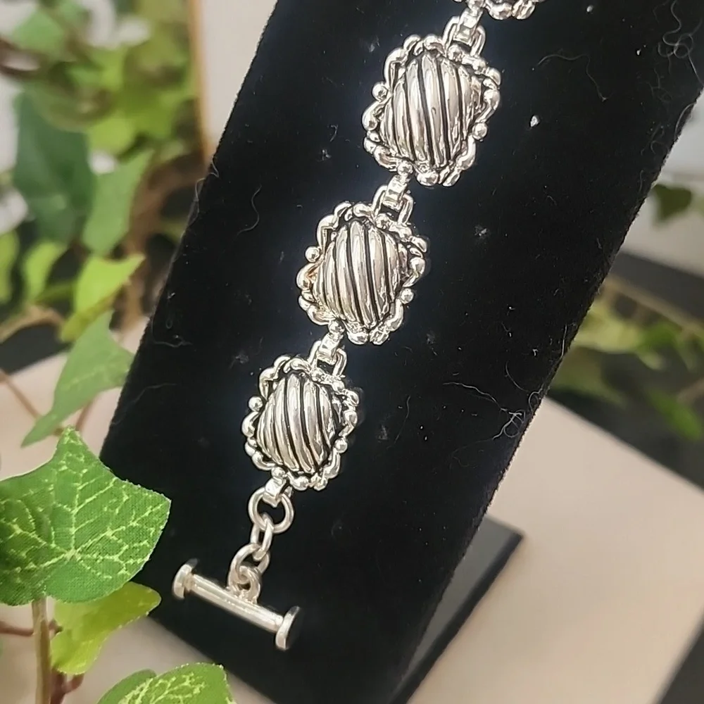 Silver Boho Design Link Bracelet Toggle Clasp